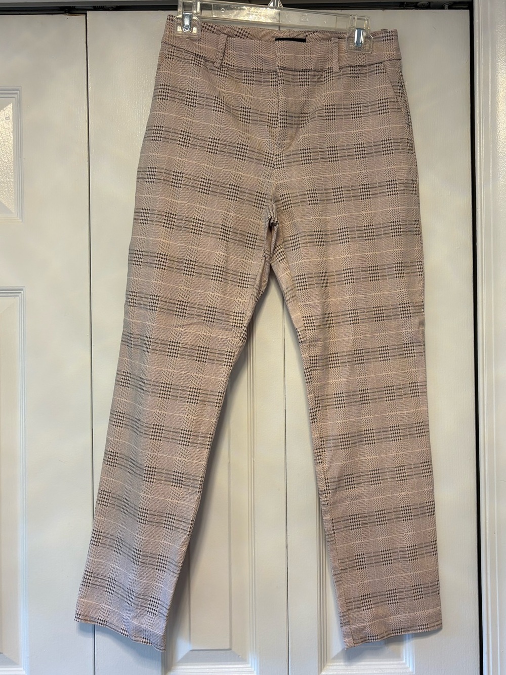 Lord & Taylor Blush Lined Plaid Kelly High Rise Pants. Size 4